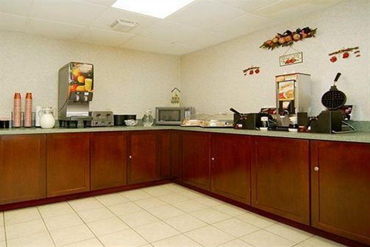Baymont By Wyndham Bartonsville Poconos Exterior foto