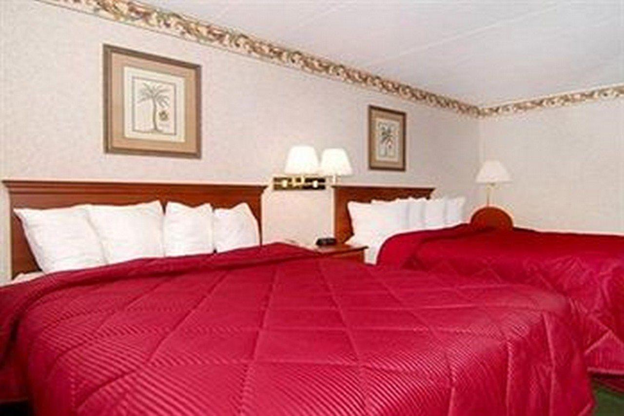 Baymont By Wyndham Bartonsville Poconos Exterior foto