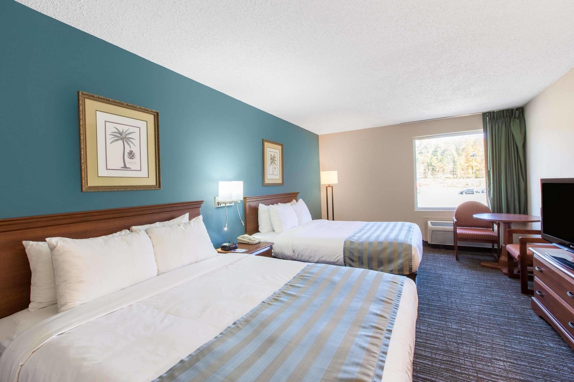 Baymont By Wyndham Bartonsville Poconos Exterior foto