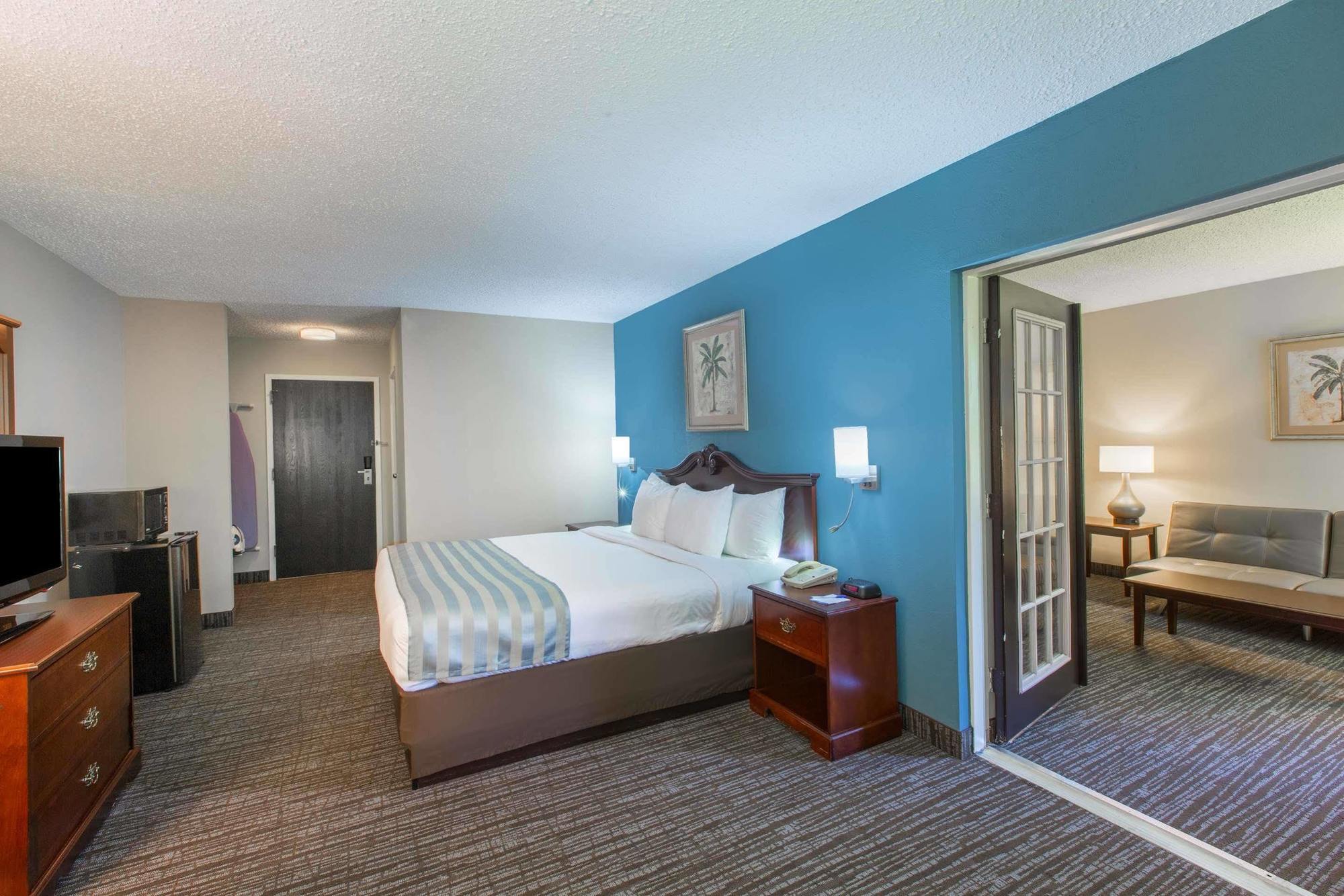 Baymont By Wyndham Bartonsville Poconos Exterior foto